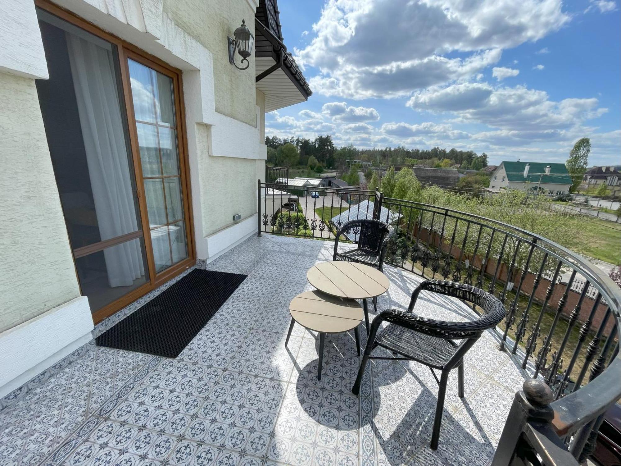 Bobritsa Dacha Hotel Exterior photo