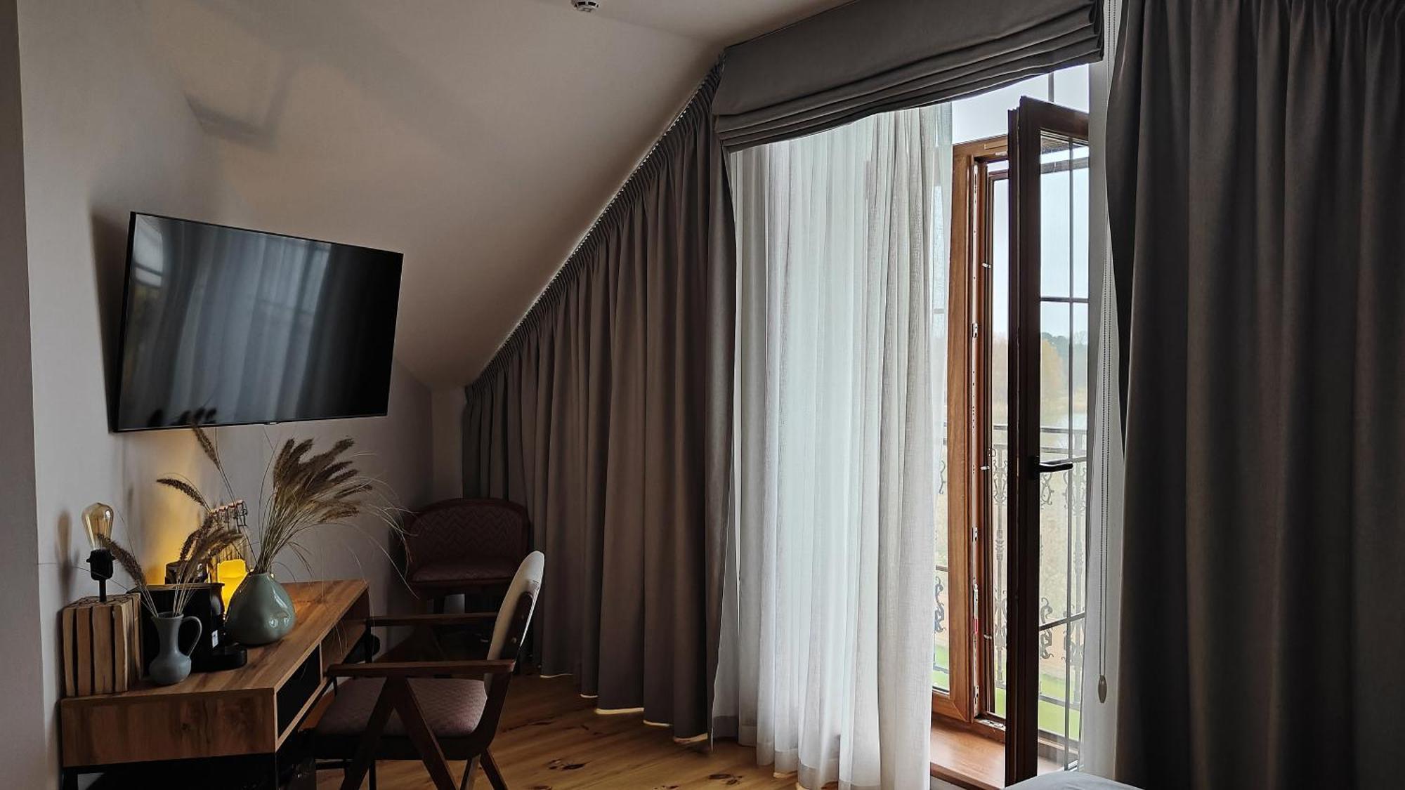 Bobritsa Dacha Hotel Exterior photo